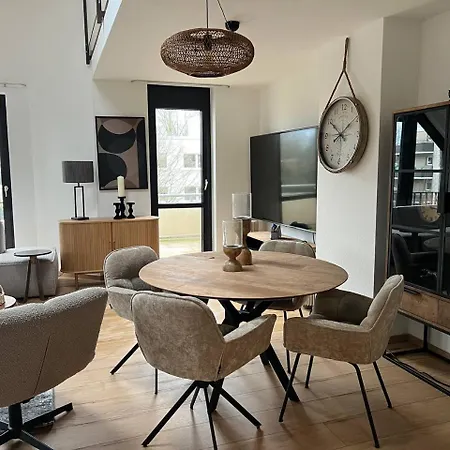 Luxuswohnung In Niederkassel Apartment